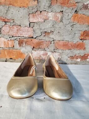Amazon Essentials Womens Ballet Flats 11W Gold Slip On Comfort Casual Shoes